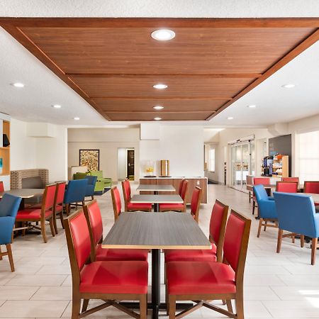Holiday Inn Express & Suites Sarasota East By Ihg Vamo Екстер'єр фото