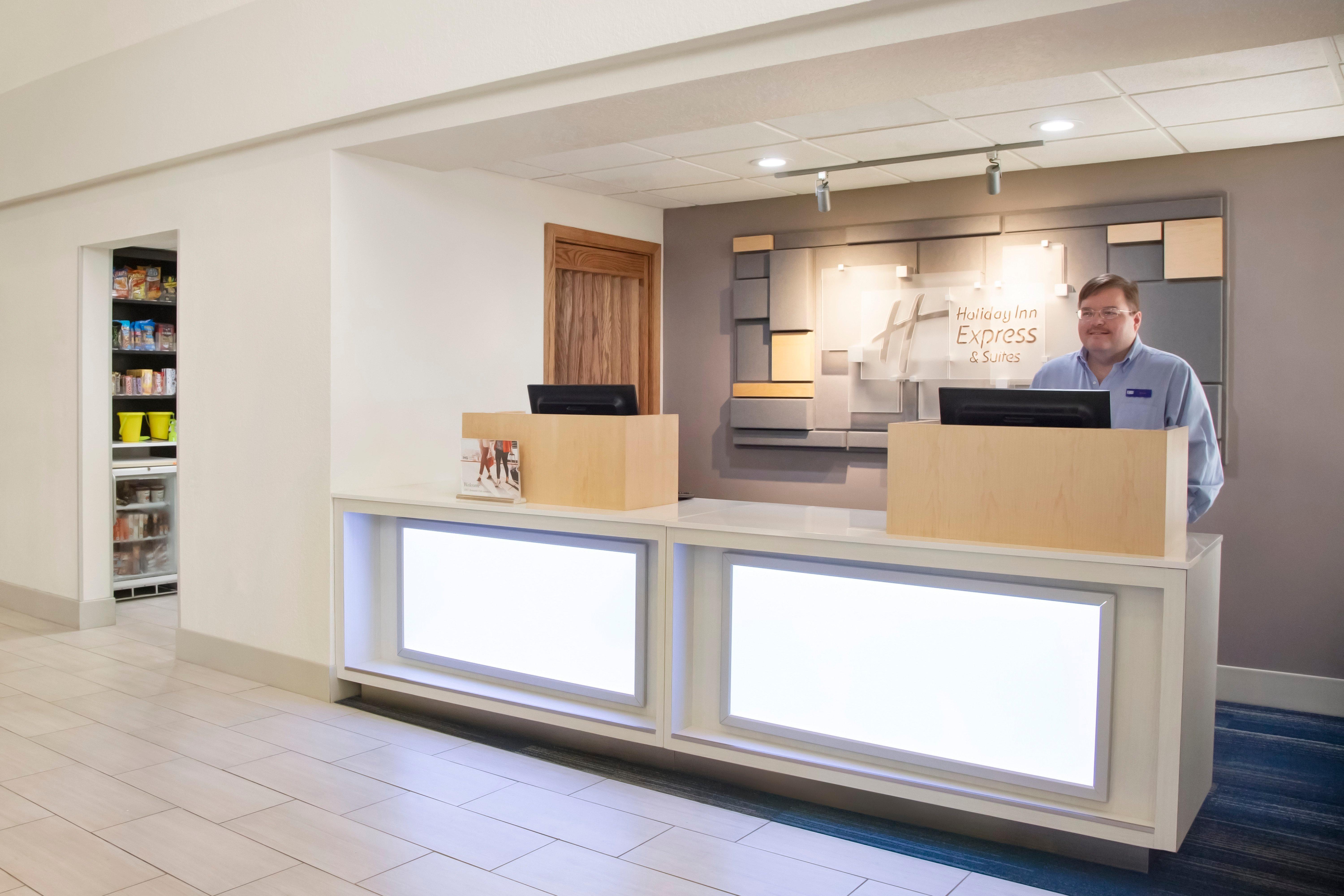 Holiday Inn Express & Suites Sarasota East By Ihg Vamo Екстер'єр фото